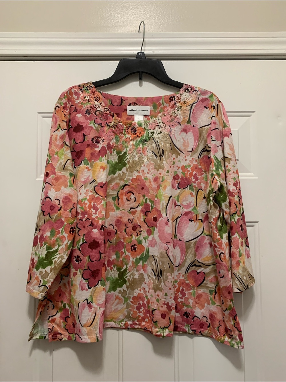 3/$15 Alfred Dunner Pink Multi Floral Top Size XL